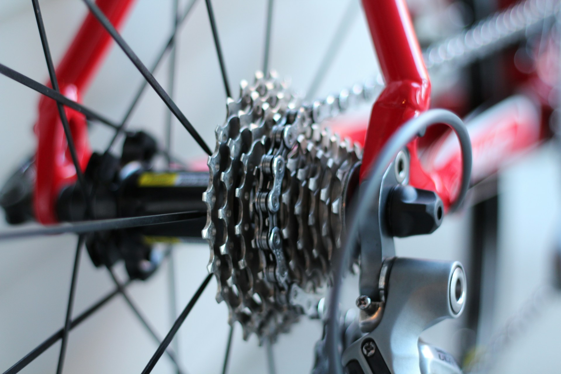 How to Tighten a Bike Chain?